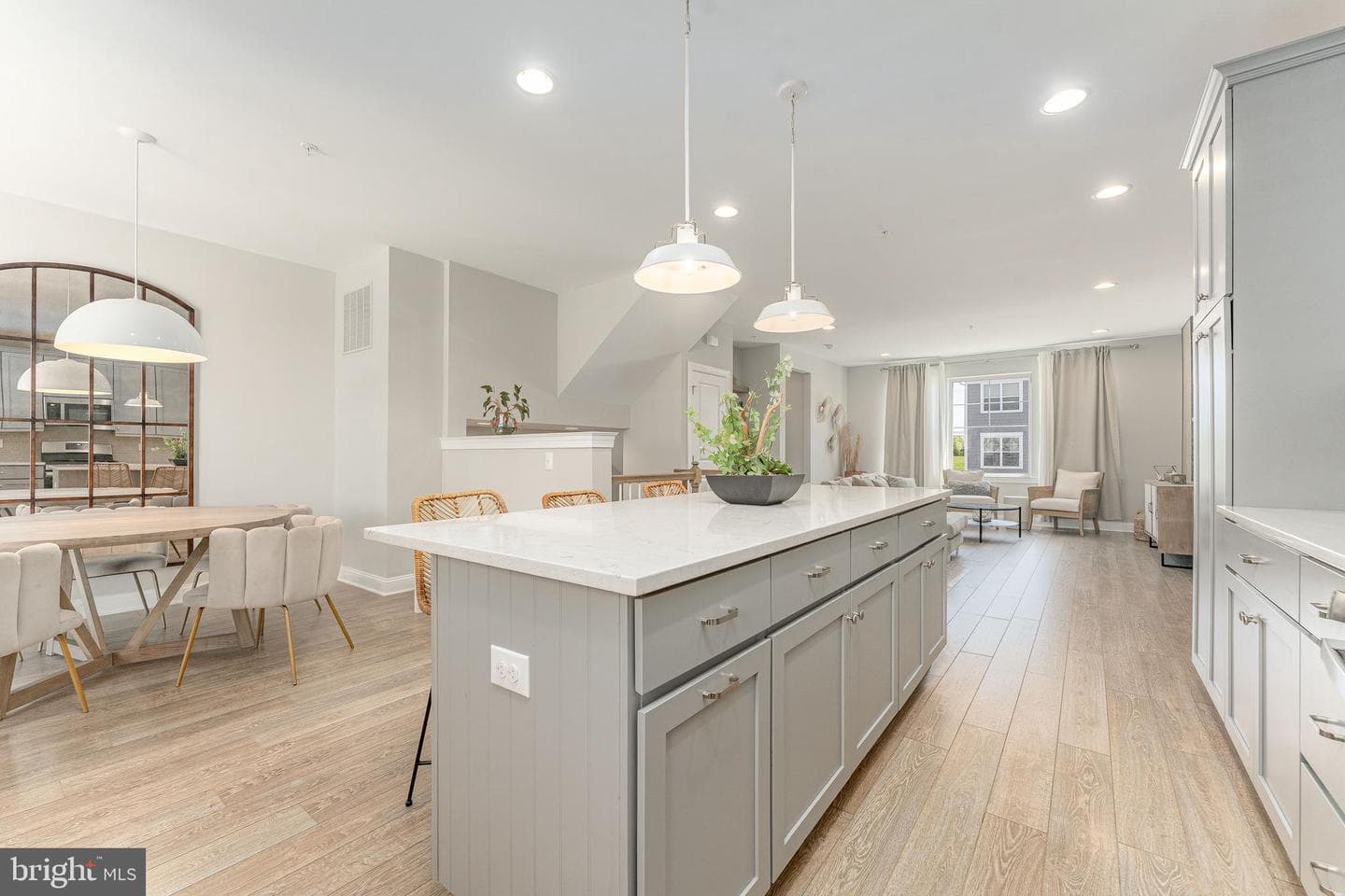 187 Larrabee Way photo 15