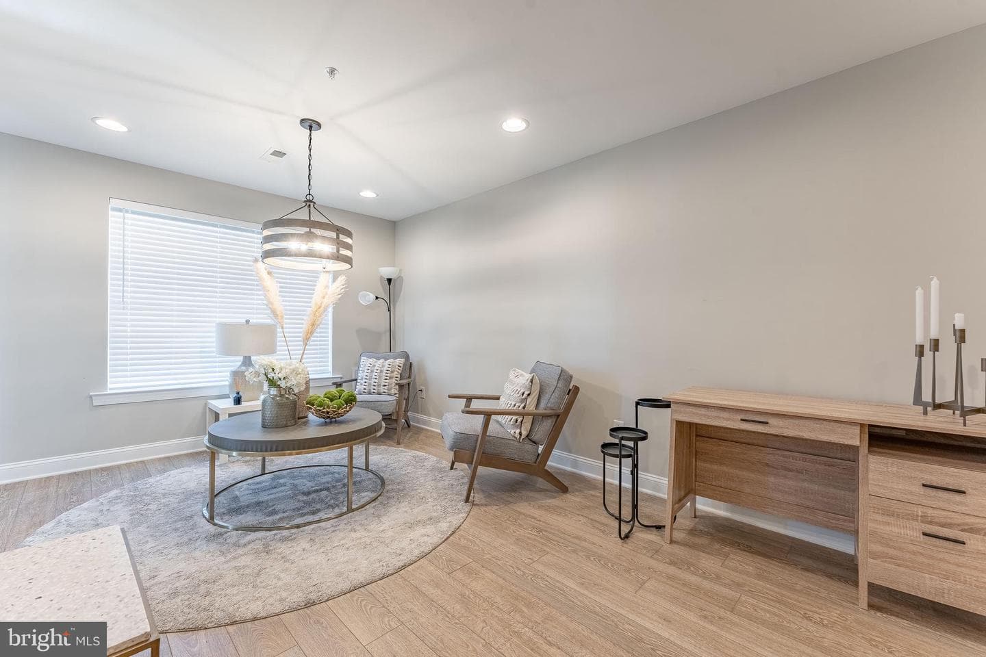 187 Larrabee Way photo 44