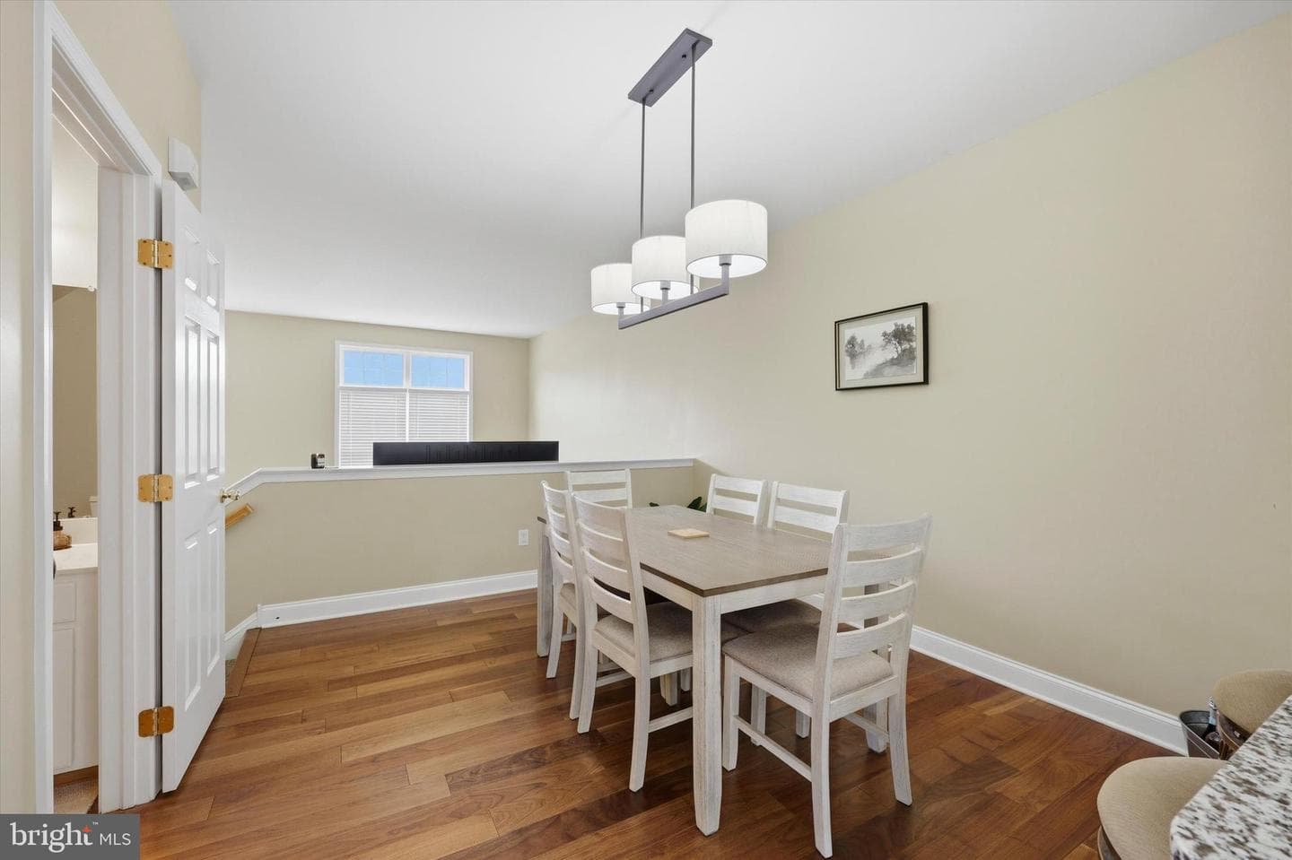 422 W 5th Avenue photo 9