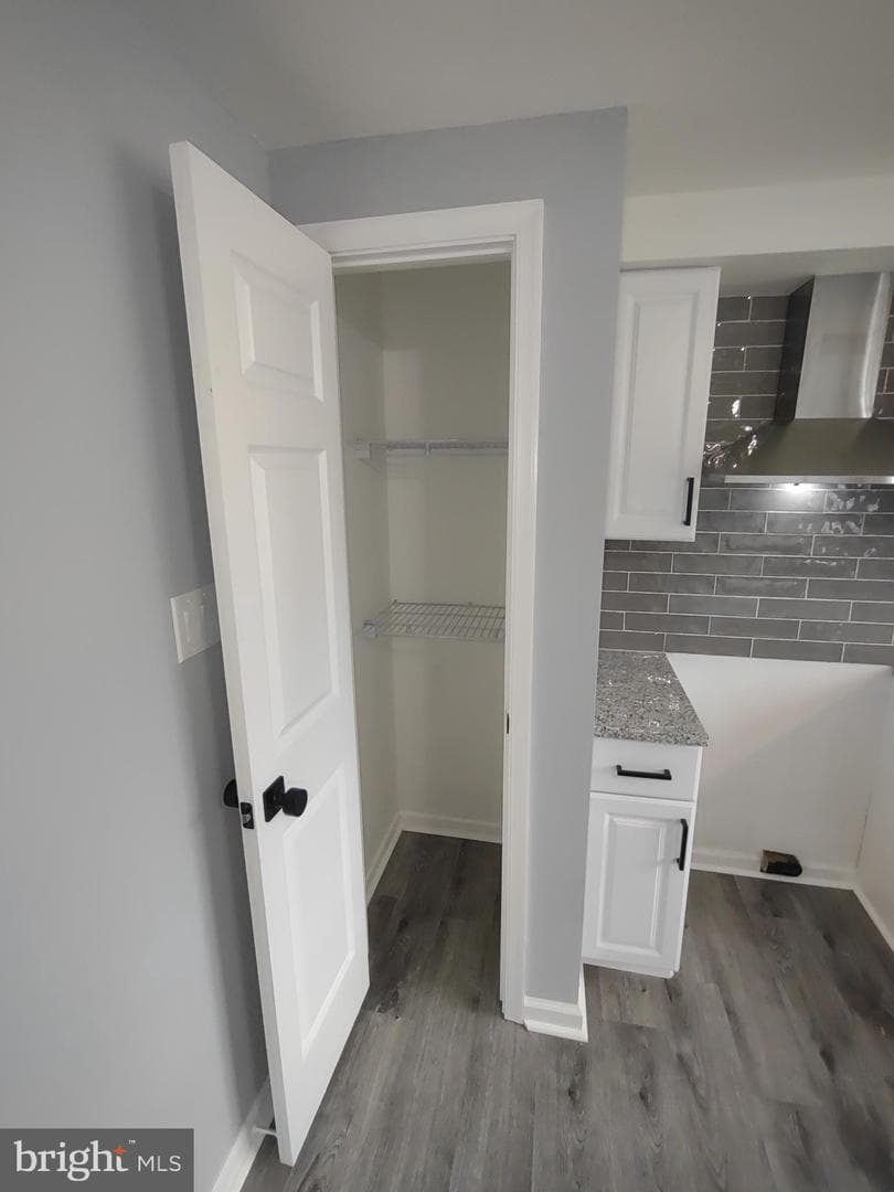 138 Houston Avenue photo 8