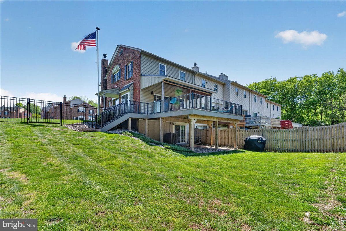 560 Susan Drive photo 39