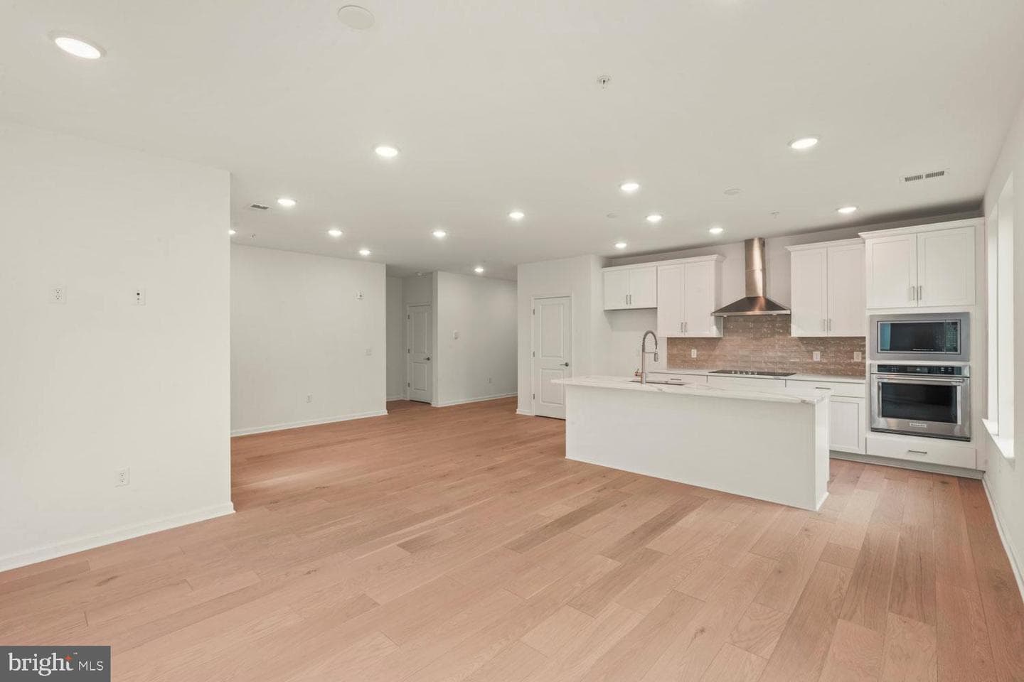 421 Washington Street #1208 photo 12