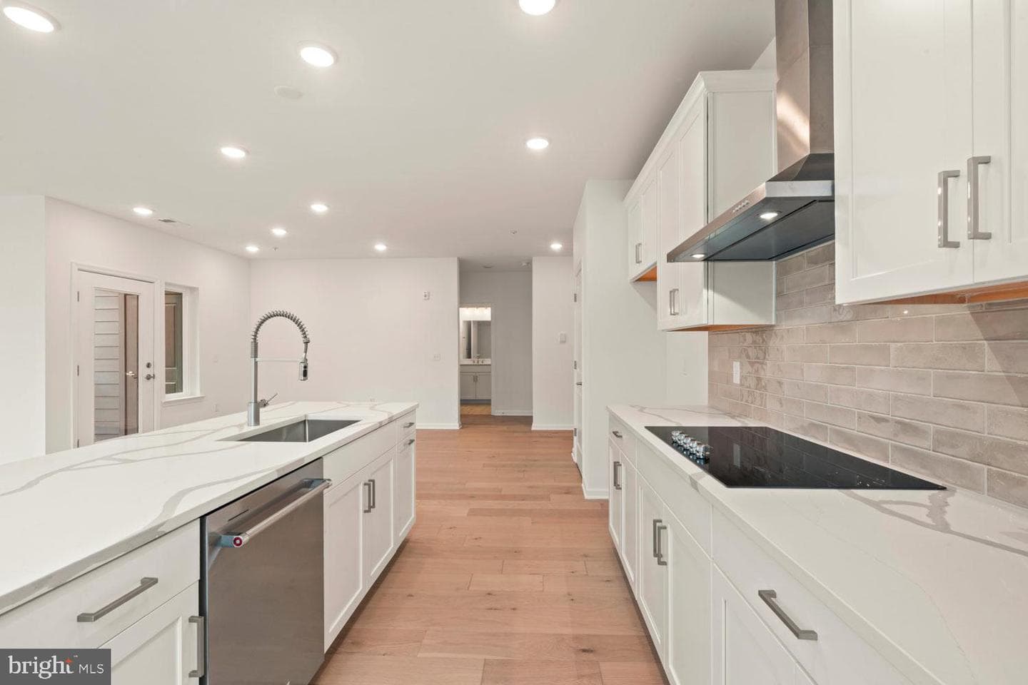 421 Washington Street #1208 photo 15