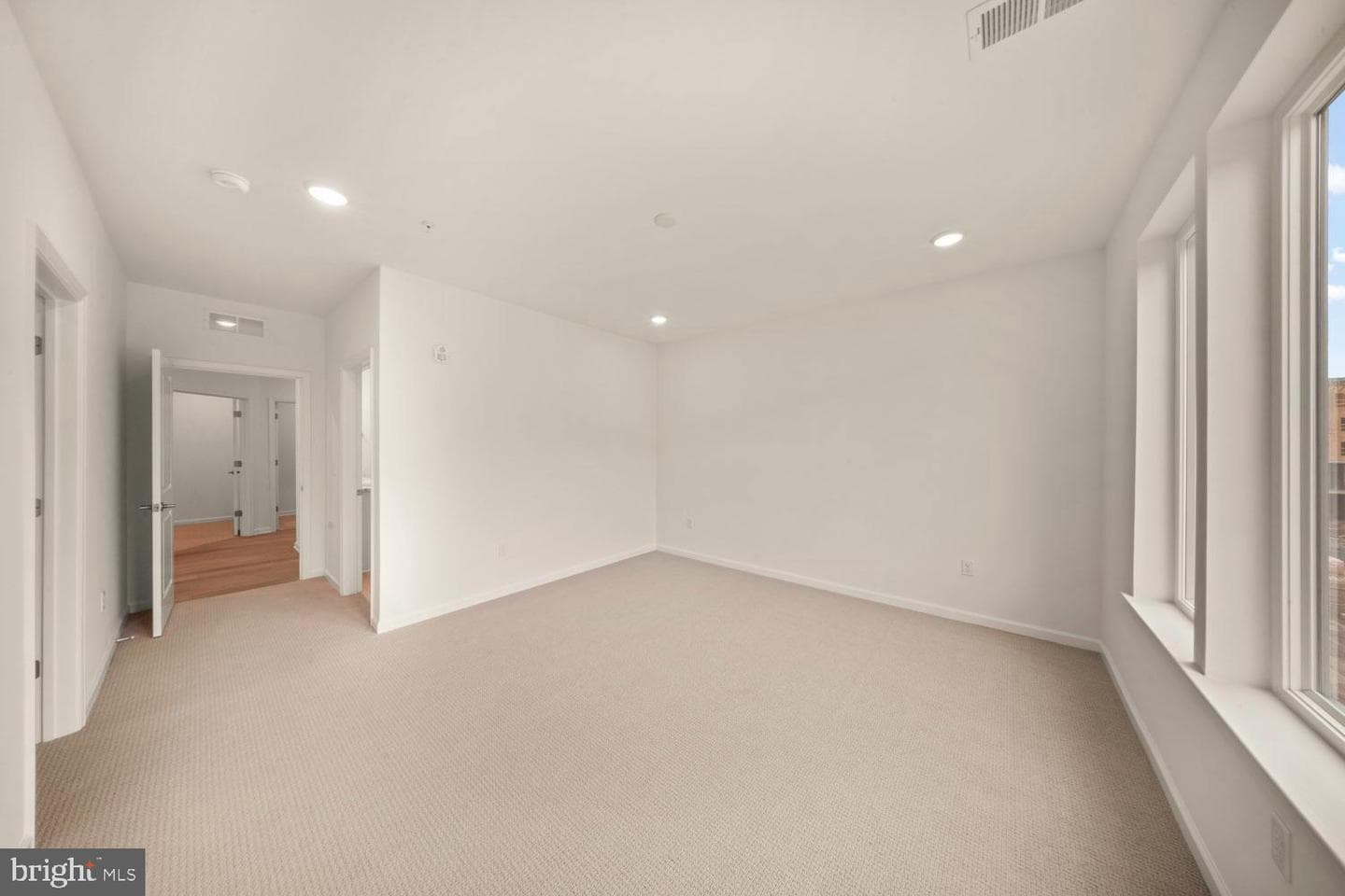 421 Washington Street #1208 photo 23