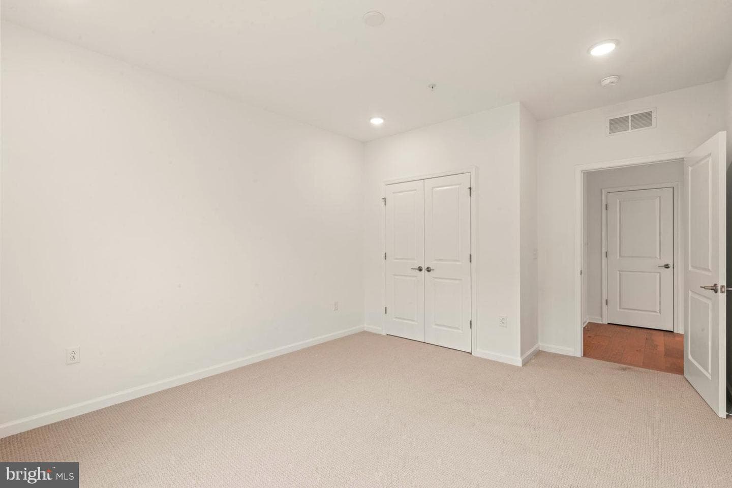 421 Washington Street #1208 photo 29
