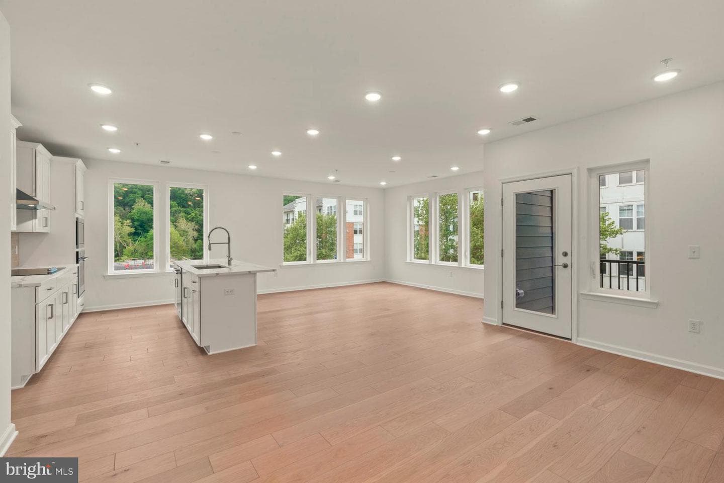421 Washington Street #1208 photo 6