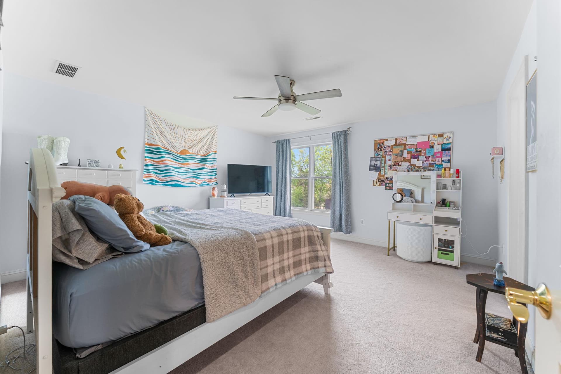 912 Ashbourne Way photo 28
