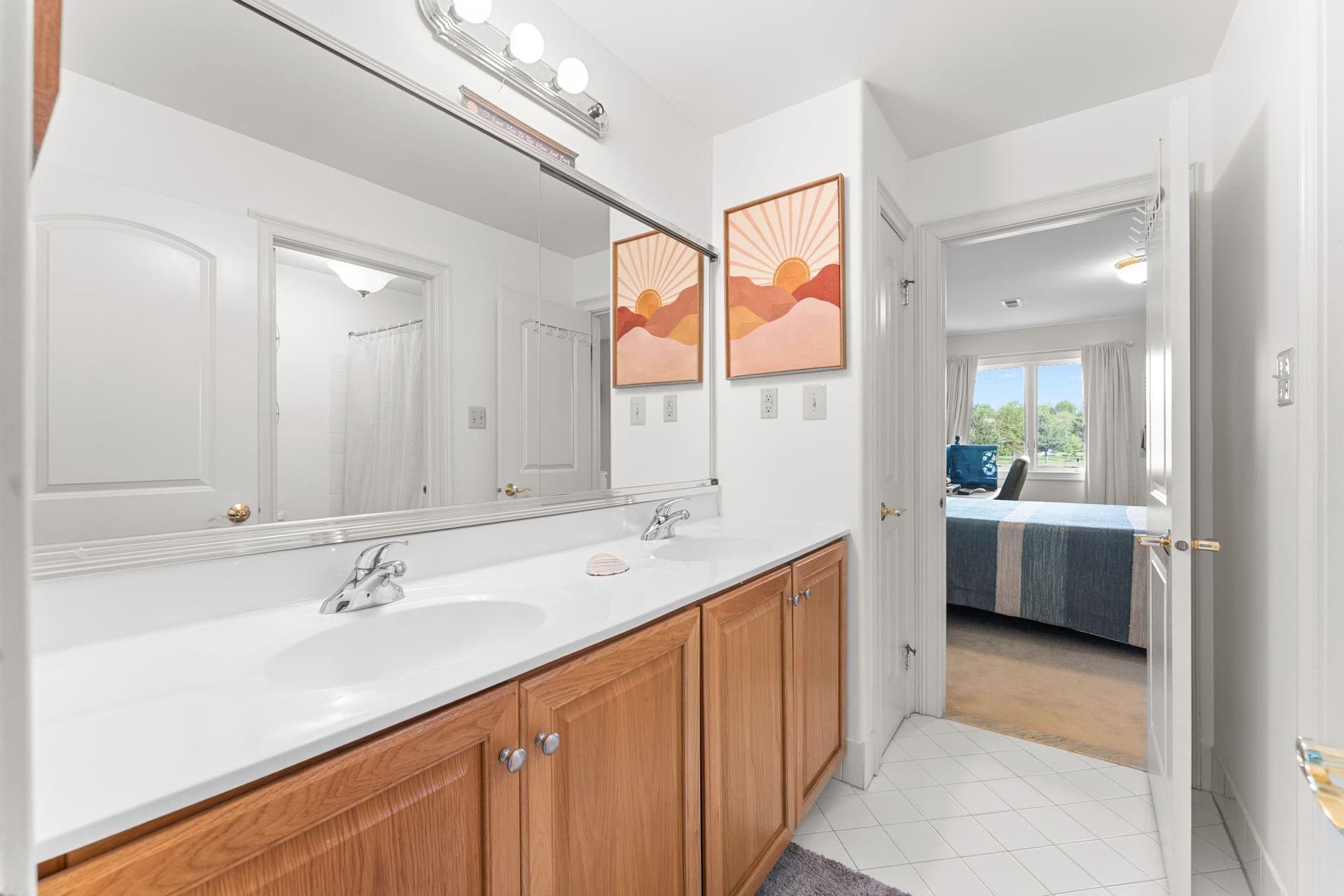 912 Ashbourne Way photo 32
