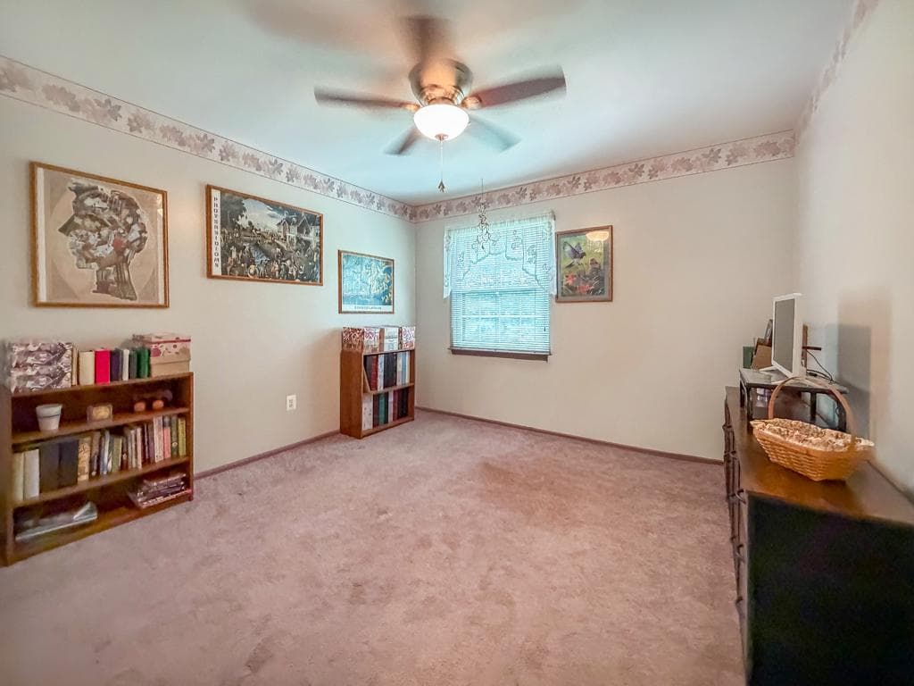 106 Rutledge Court photo 15