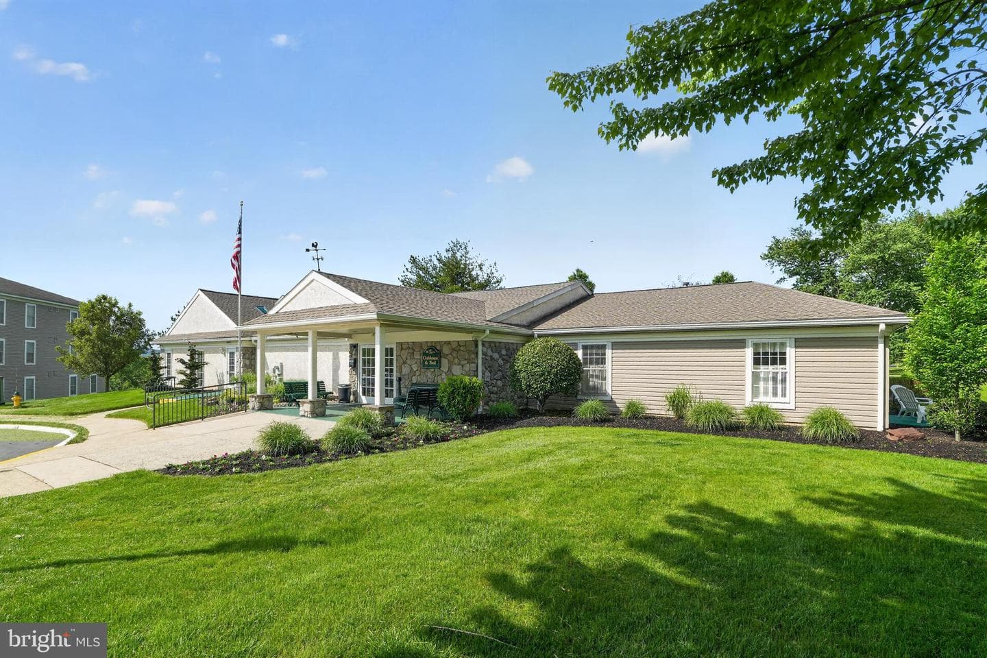 627 Brandon Road photo 29