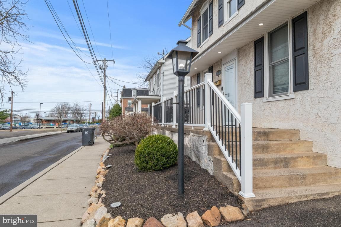 115 S 6th Street photo 2