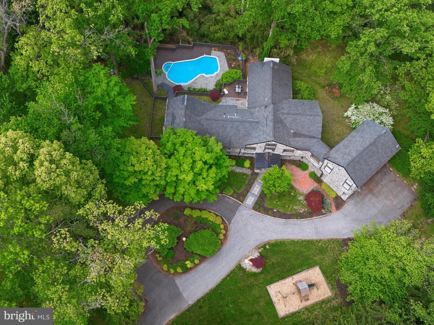 50 Fairview Road photo 57