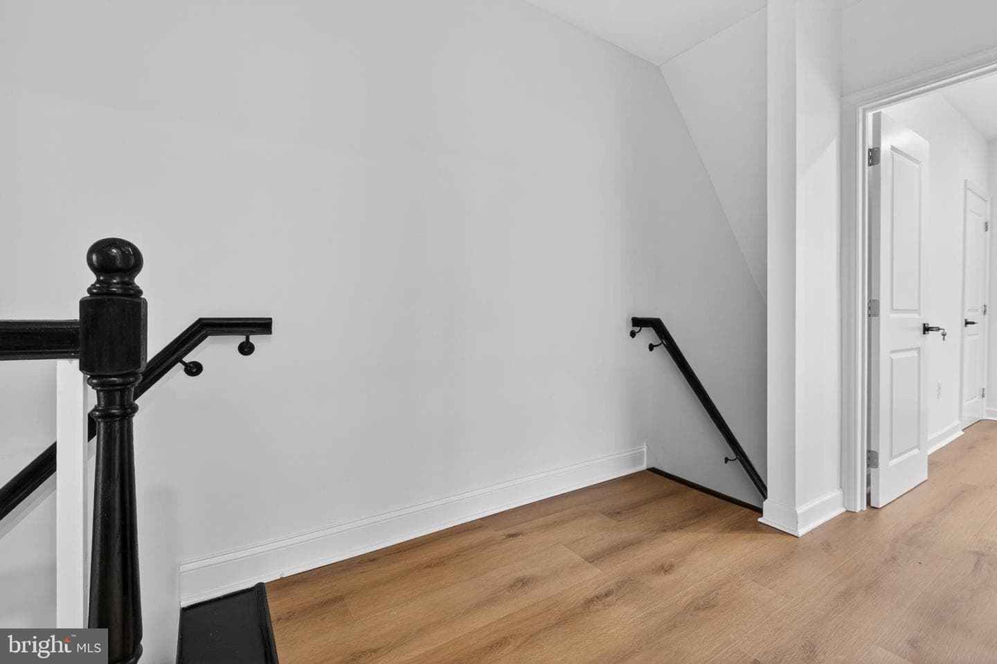 1121 Markley Street photo 37