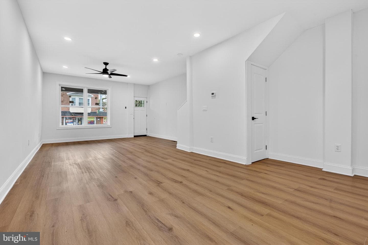 1121 Markley Street photo 7
