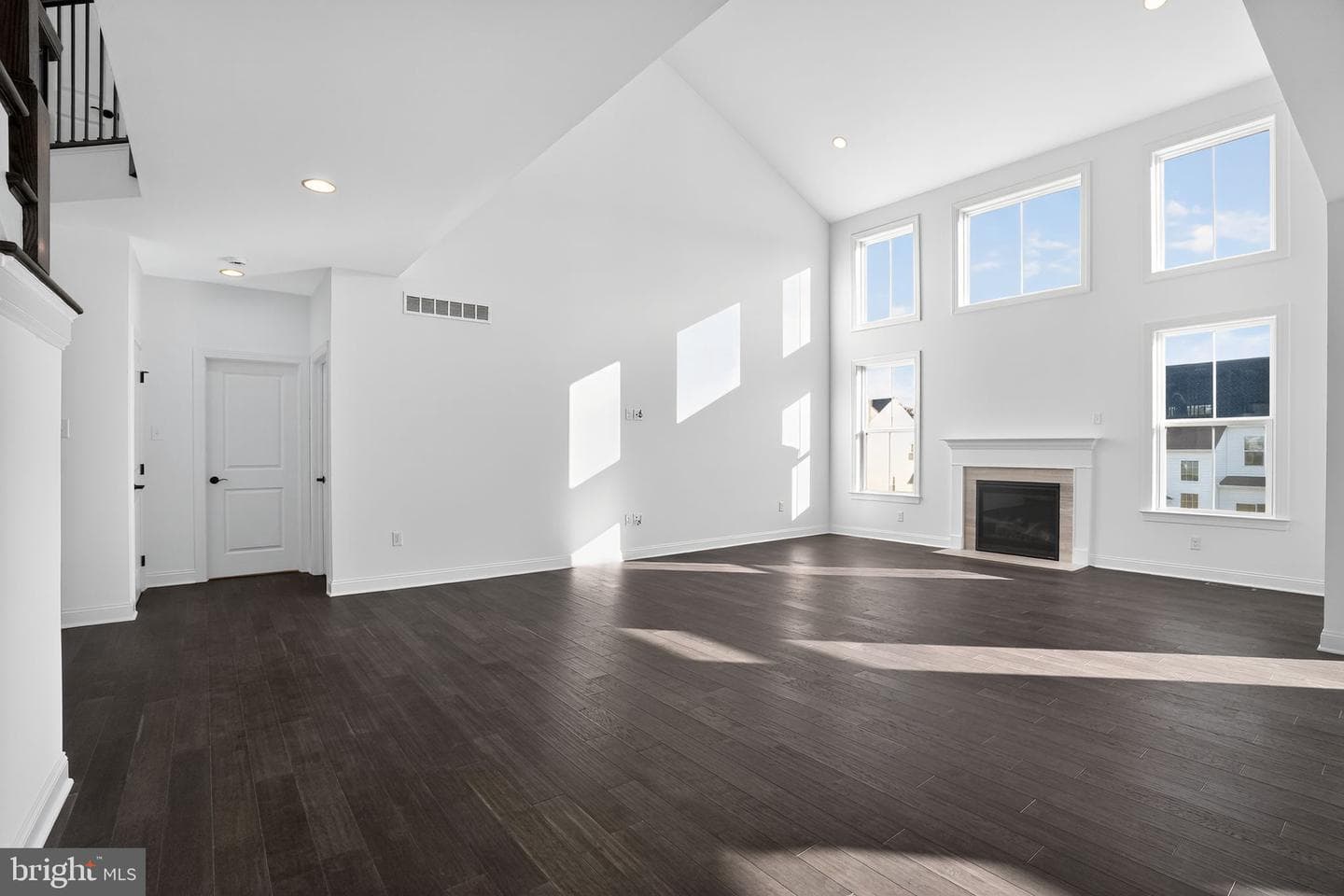 409 Longview Drive photo 10