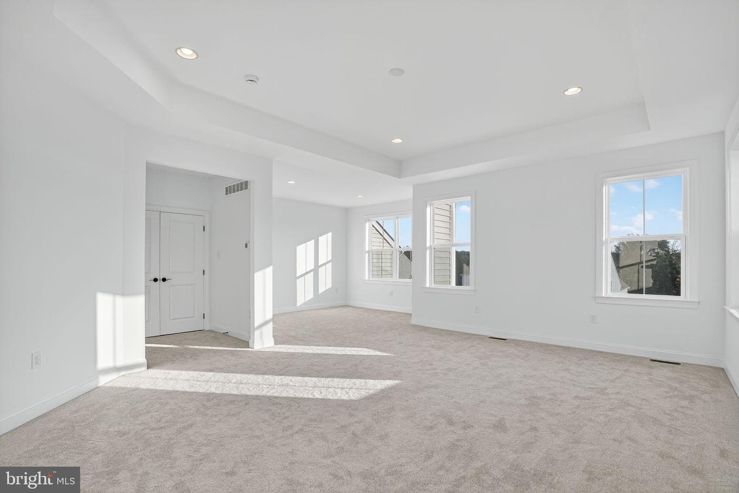 409 Longview Drive photo 27