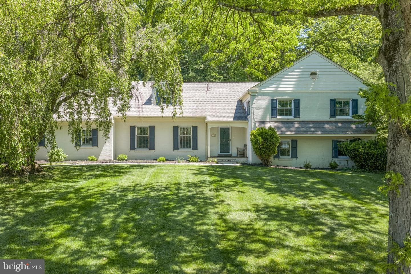 833 Great Springs Road photo 2