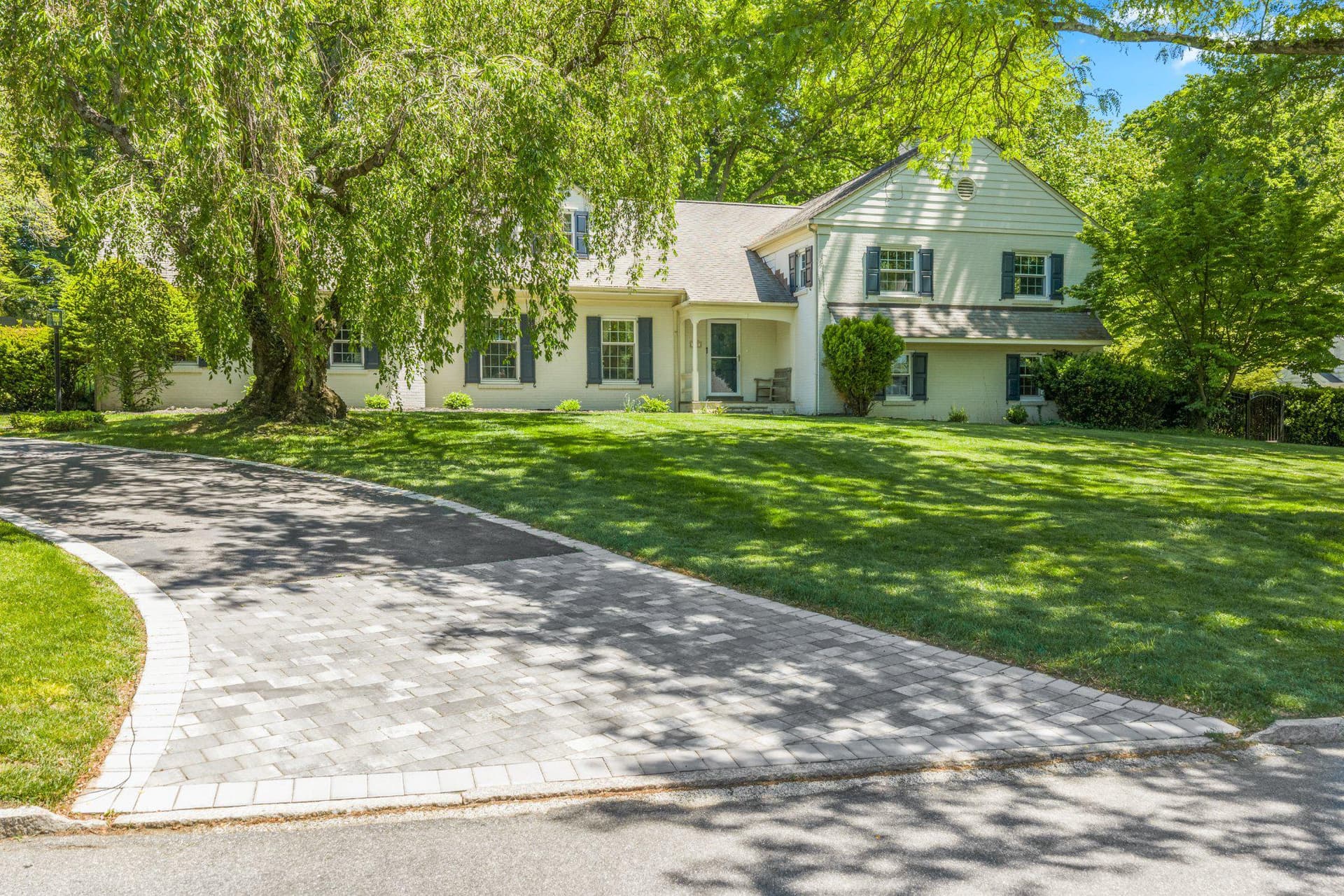 833 Great Springs Road photo 6