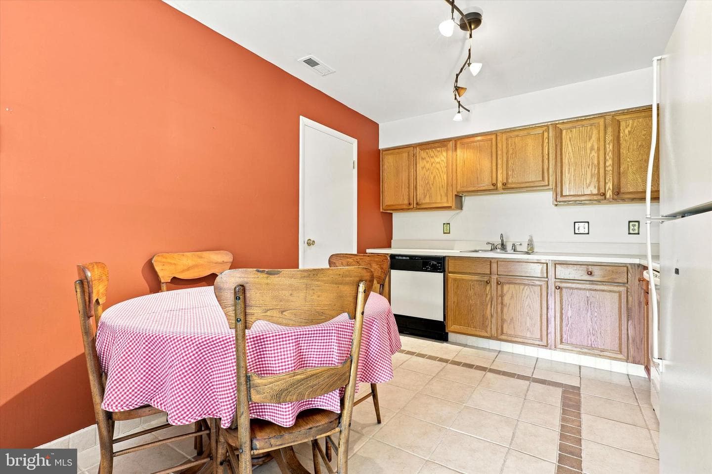 2708 Maryannes Court #2708 photo 9