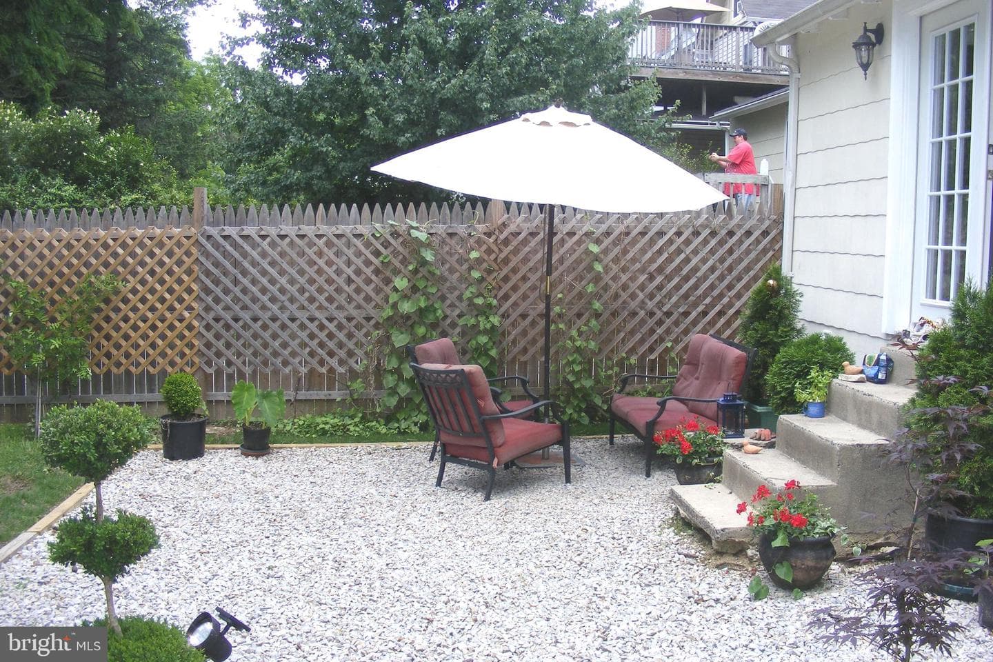 316 Locust Ave photo 35