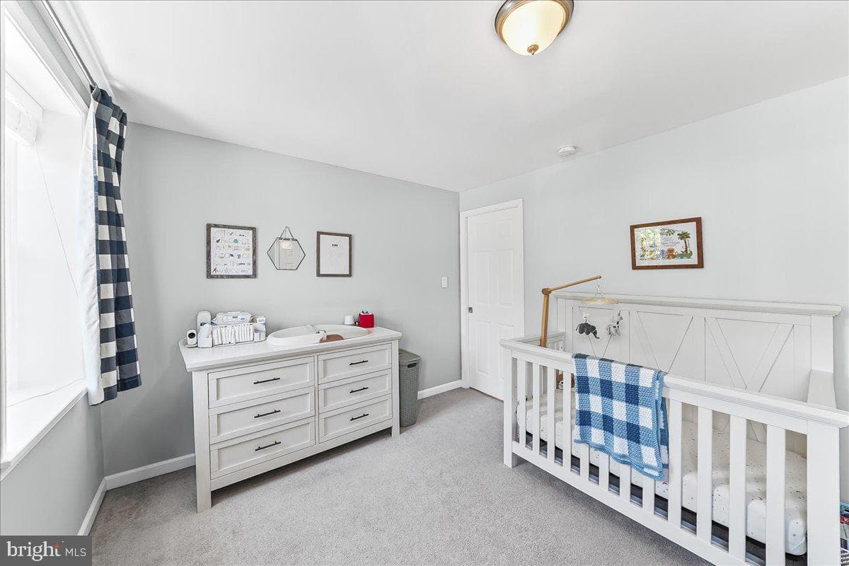 387 E Hector Street photo 15