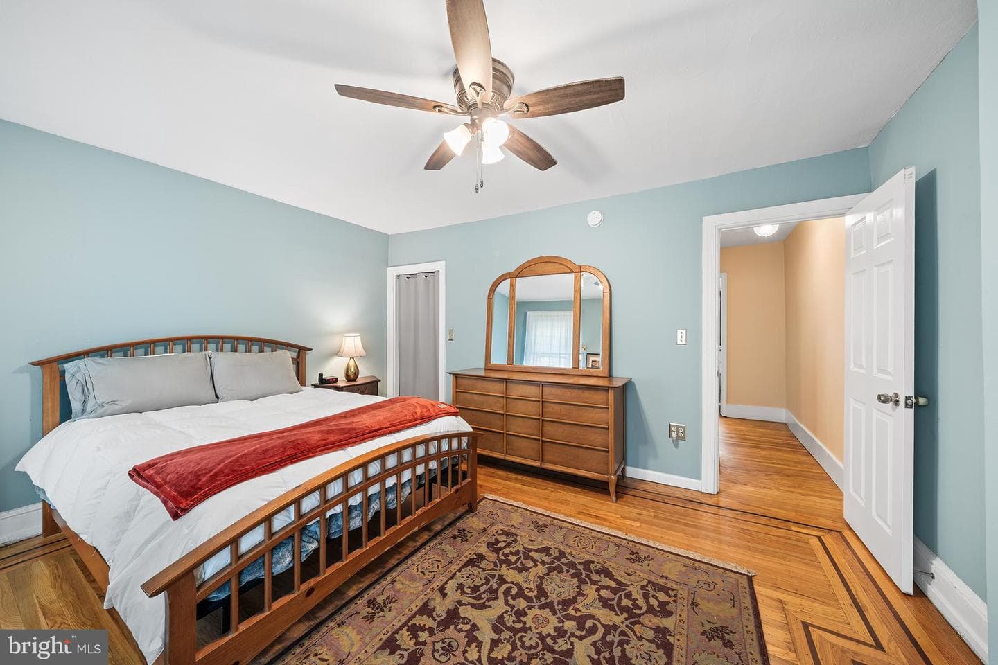 209 Harry Street photo 17