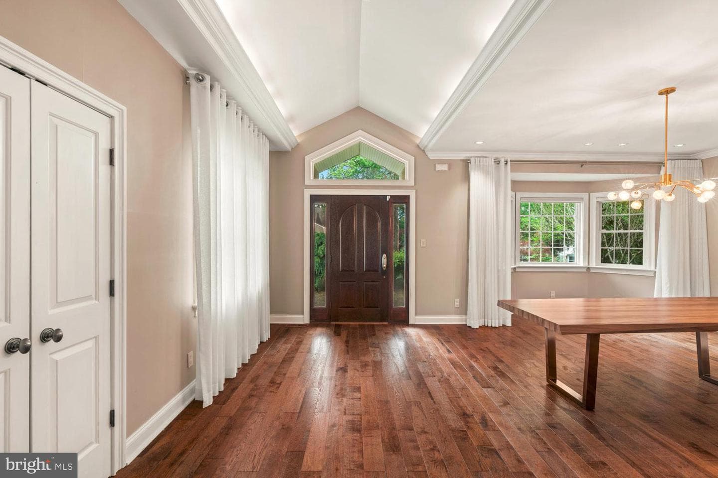 3174 Manor Road photo 3