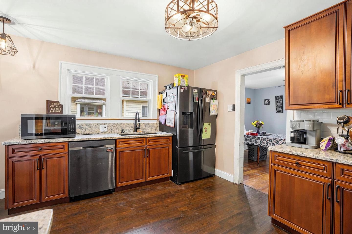 2950 E Walnut Street photo 9