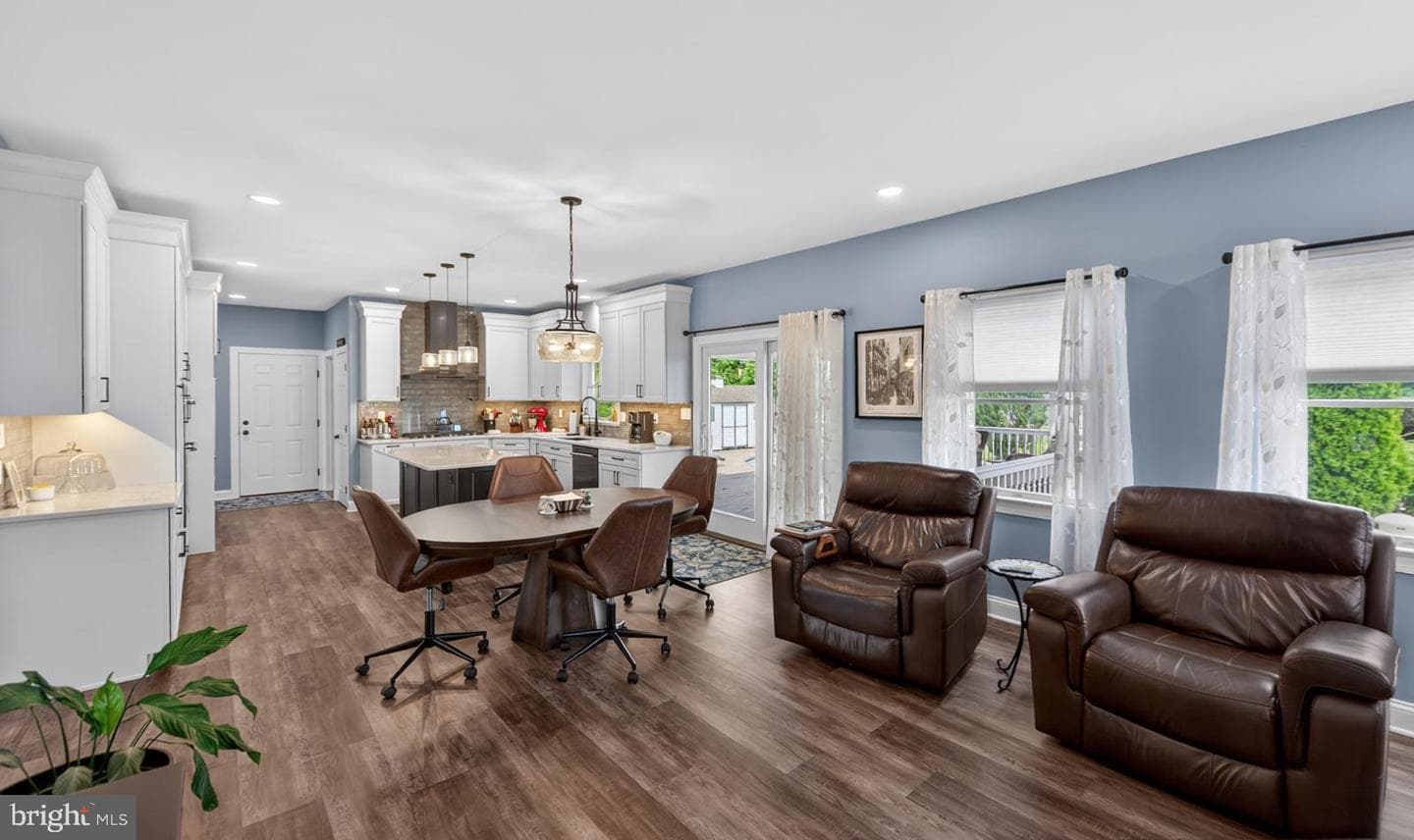 210 Jordan Drive photo 19
