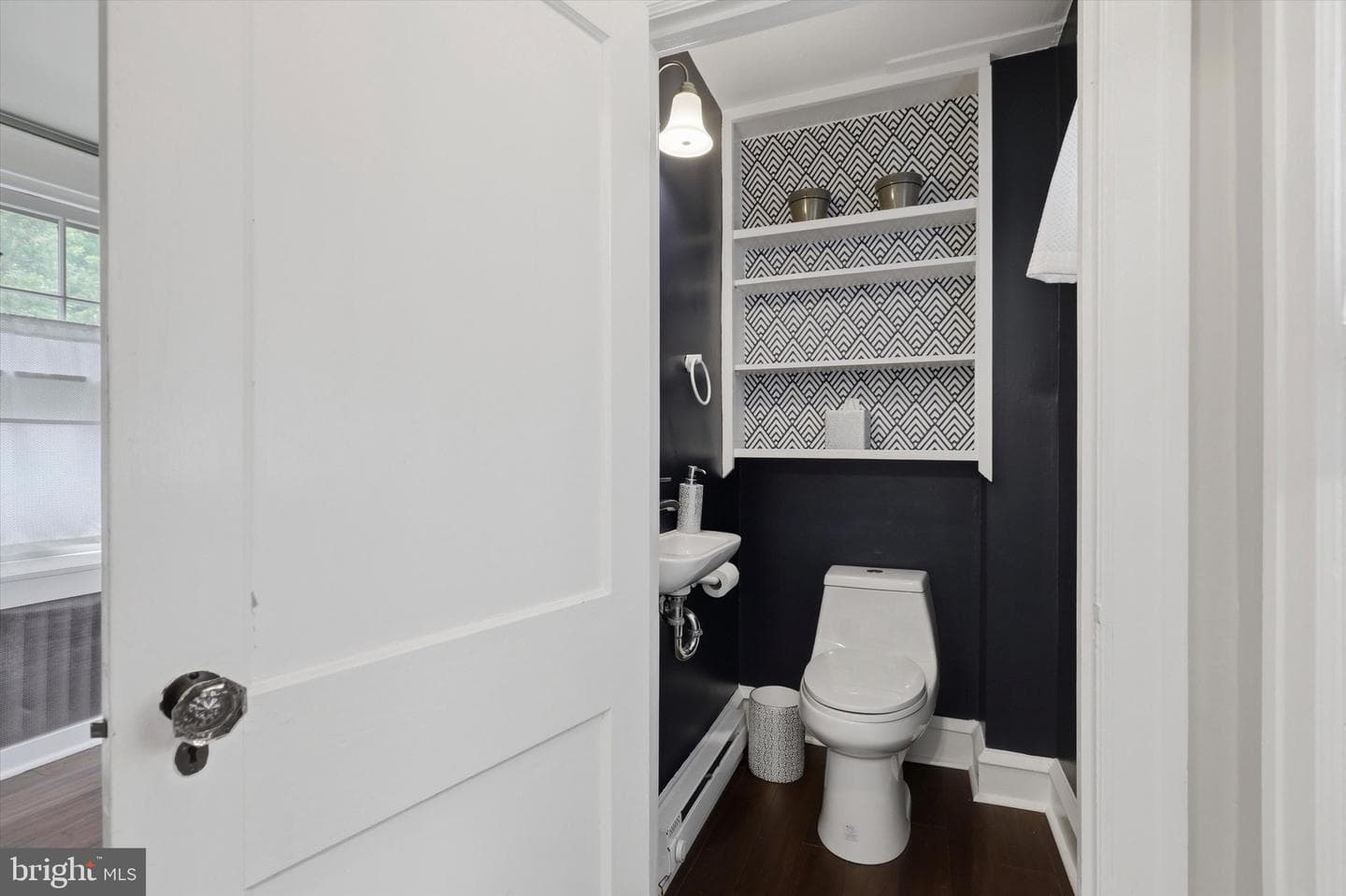 7811 Linden photo 13
