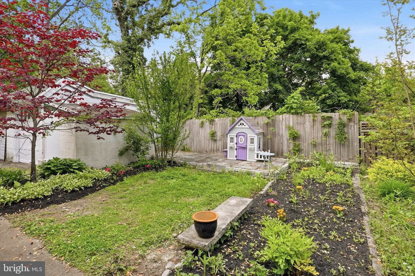 7811 Linden photo 32