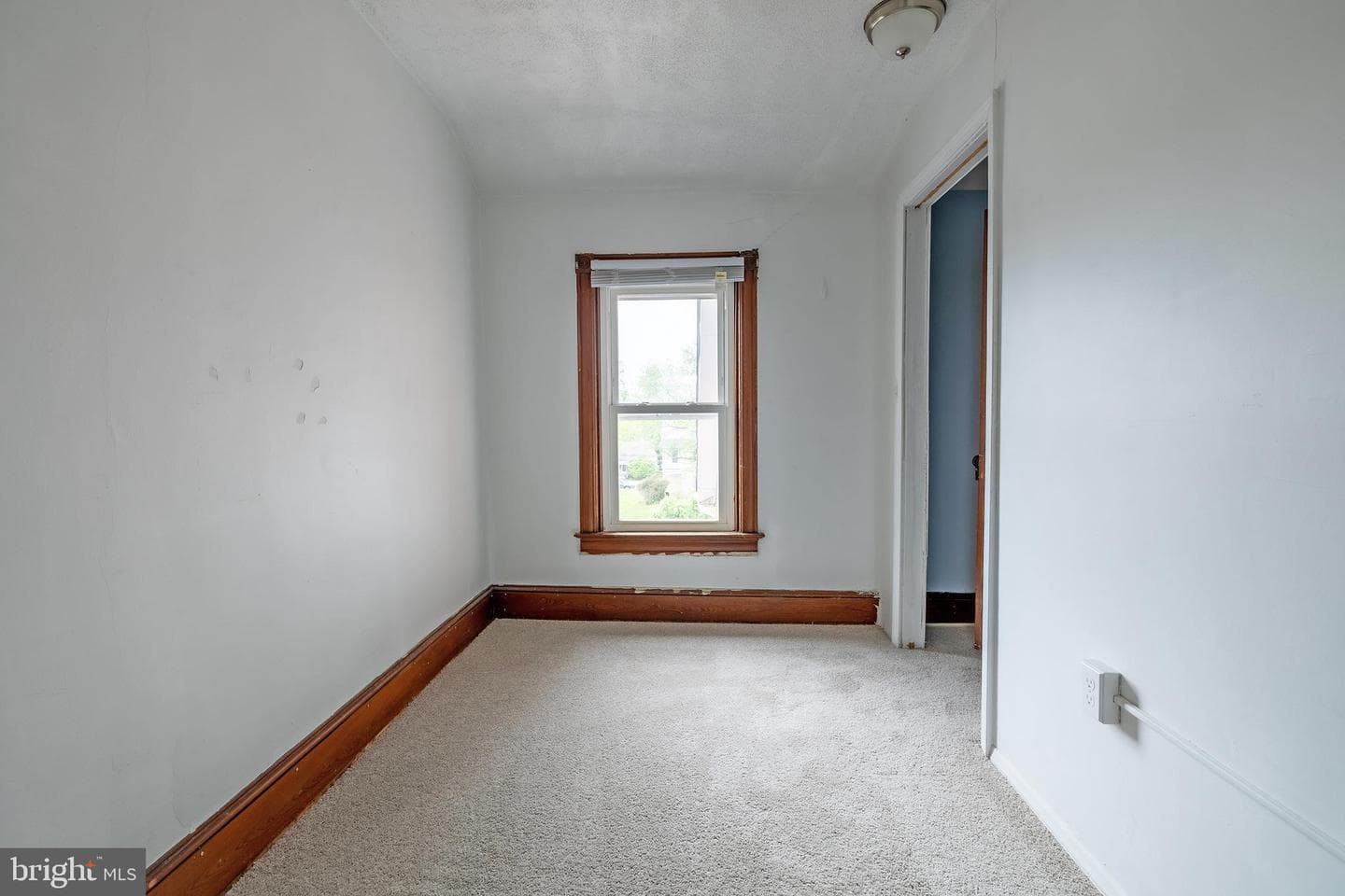 551 Main St photo 16