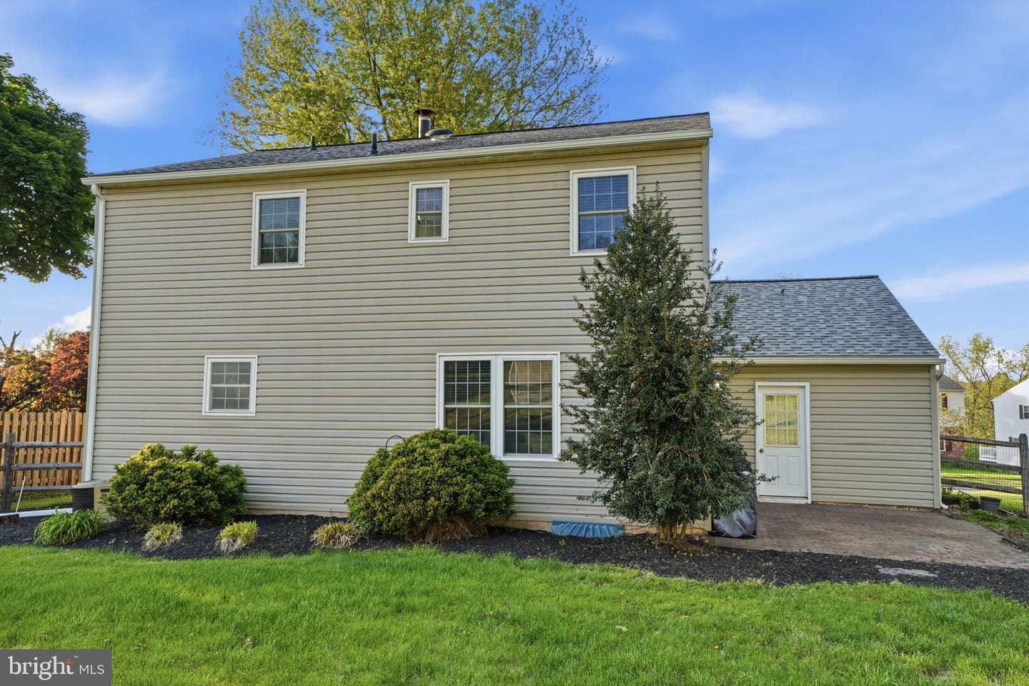 26 Iroquois Dr photo 4
