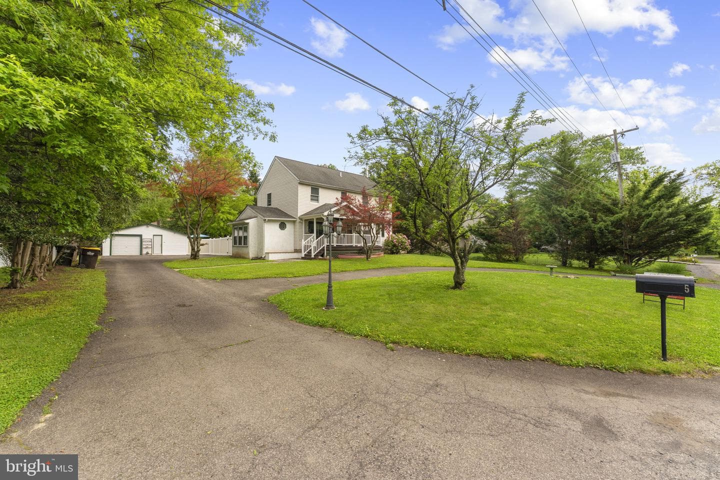 5 Maple Street photo 5