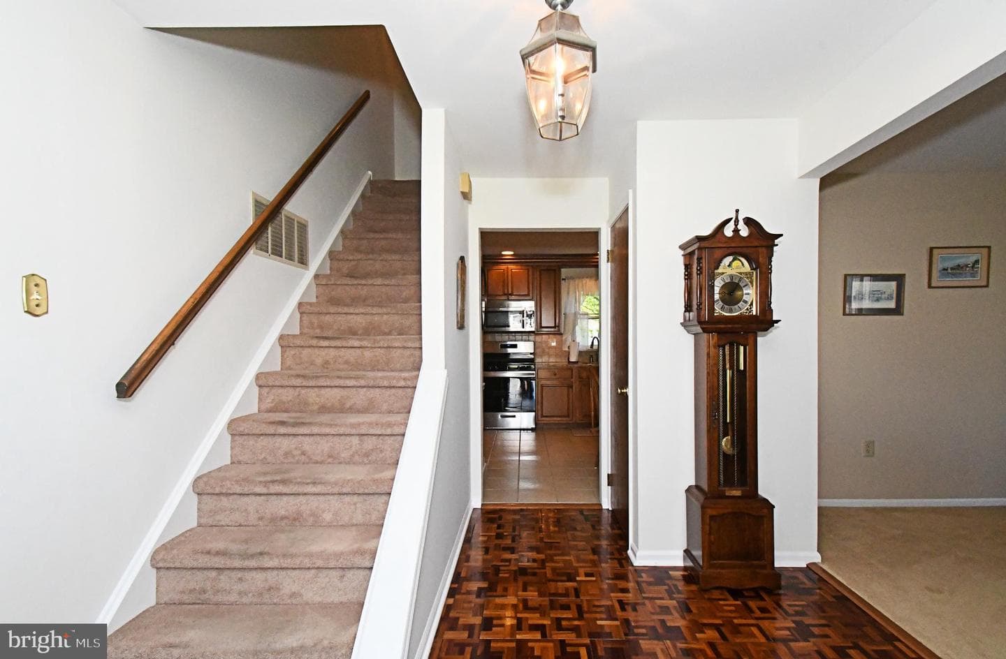 204 Orlemann Avenue photo 3