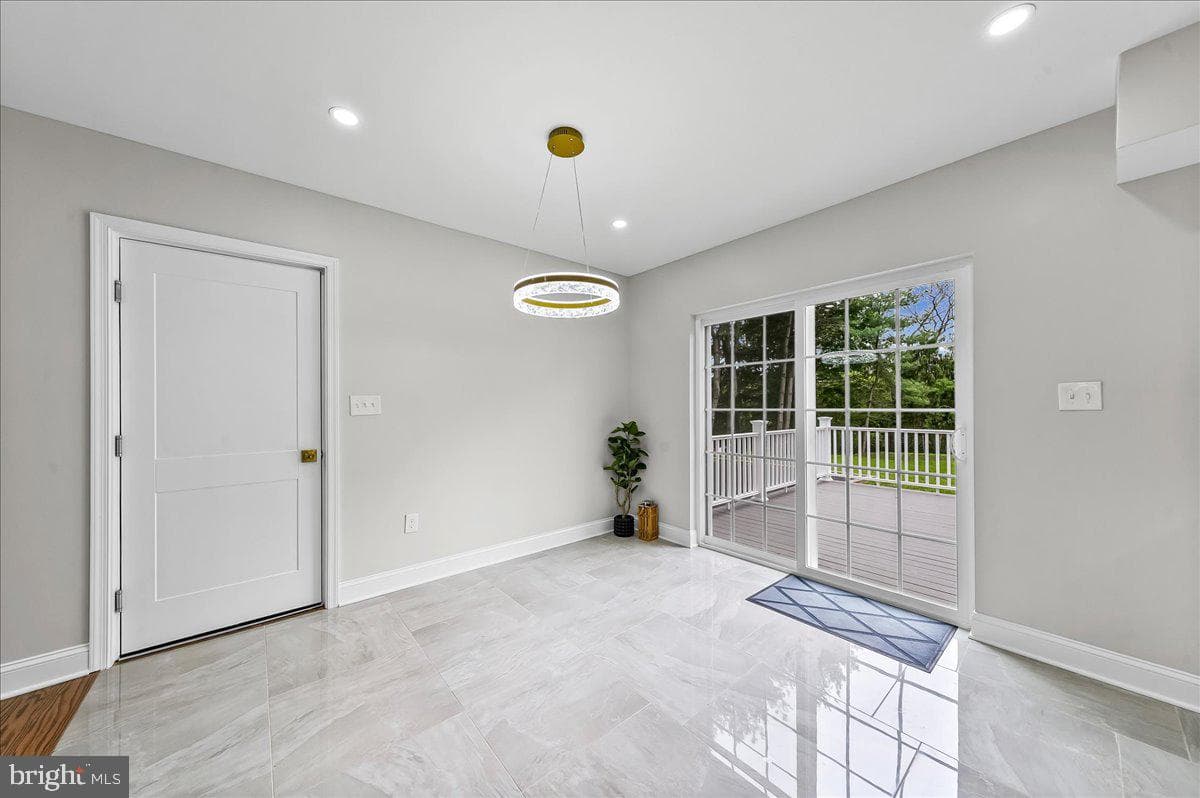 3740 Thompson Road photo 12