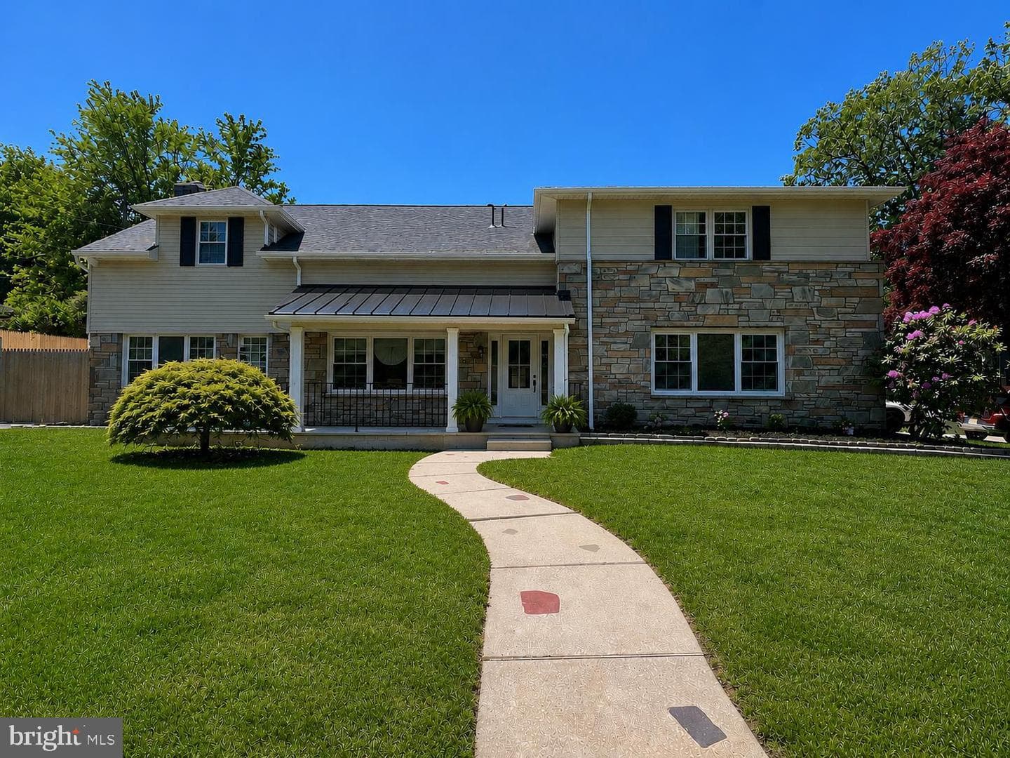 51 Academy Road photo 1