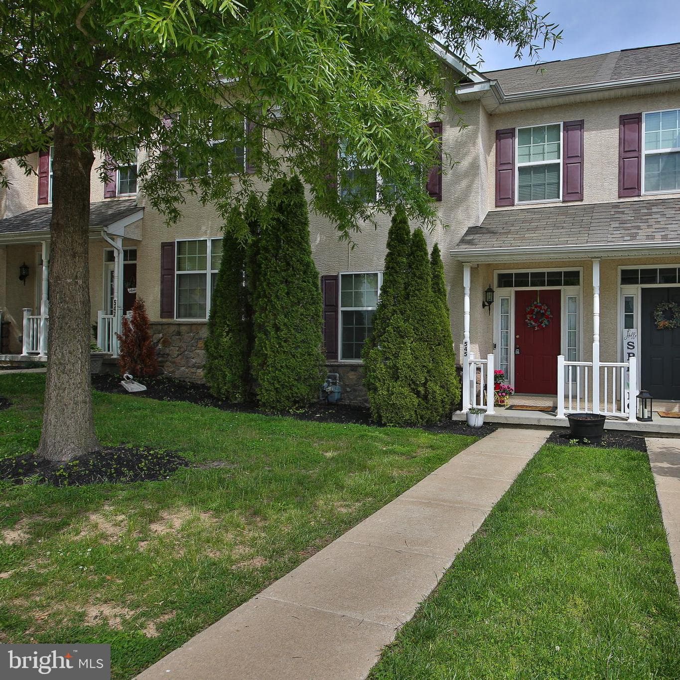 545 Grove St