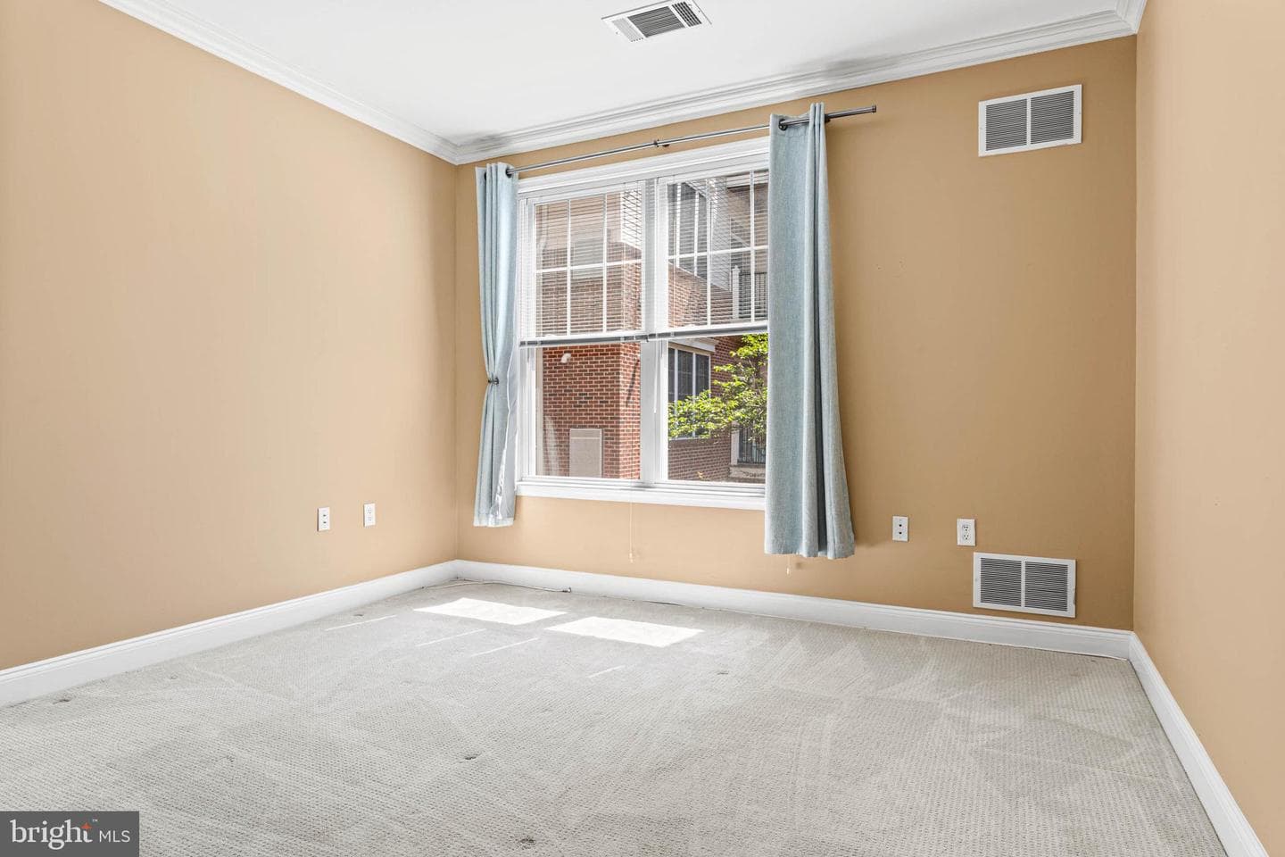 200 W Elm Street #1231 photo 15
