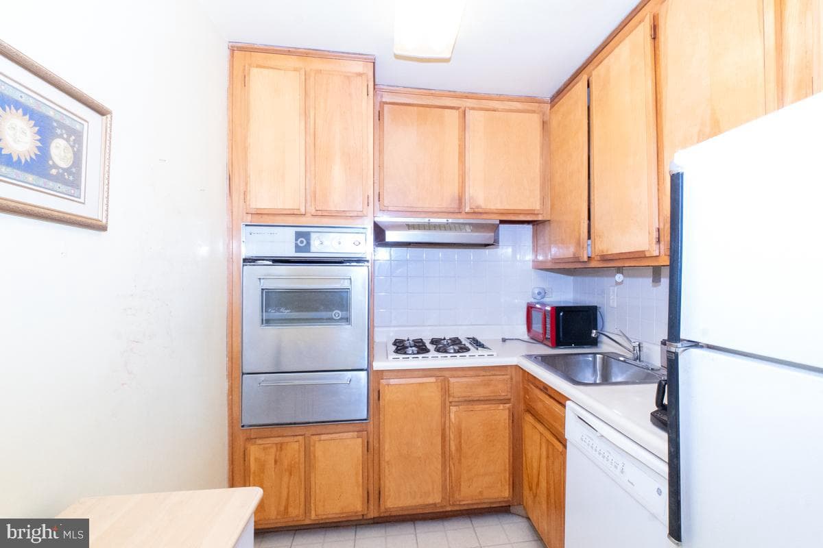 1600 Hagys Ford Road #7-T photo 9