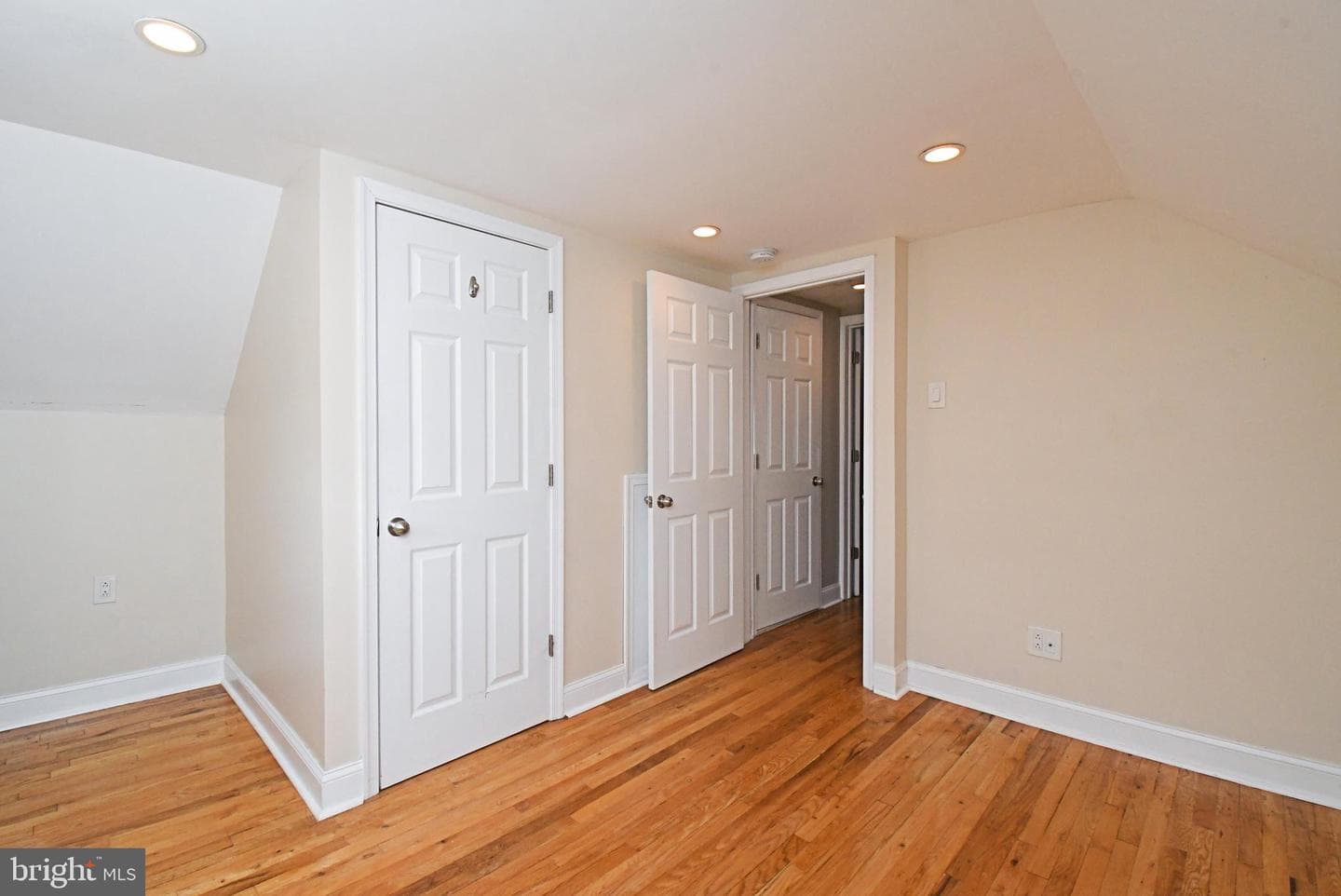 2108 N Line Street photo 24