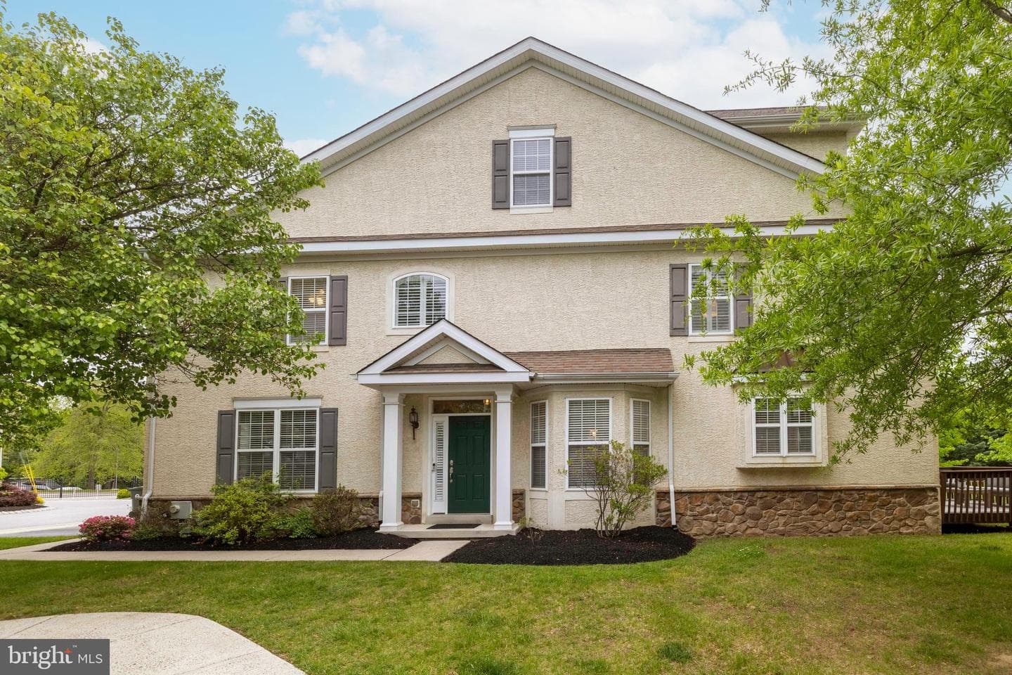 107 Rolling Hill Drive