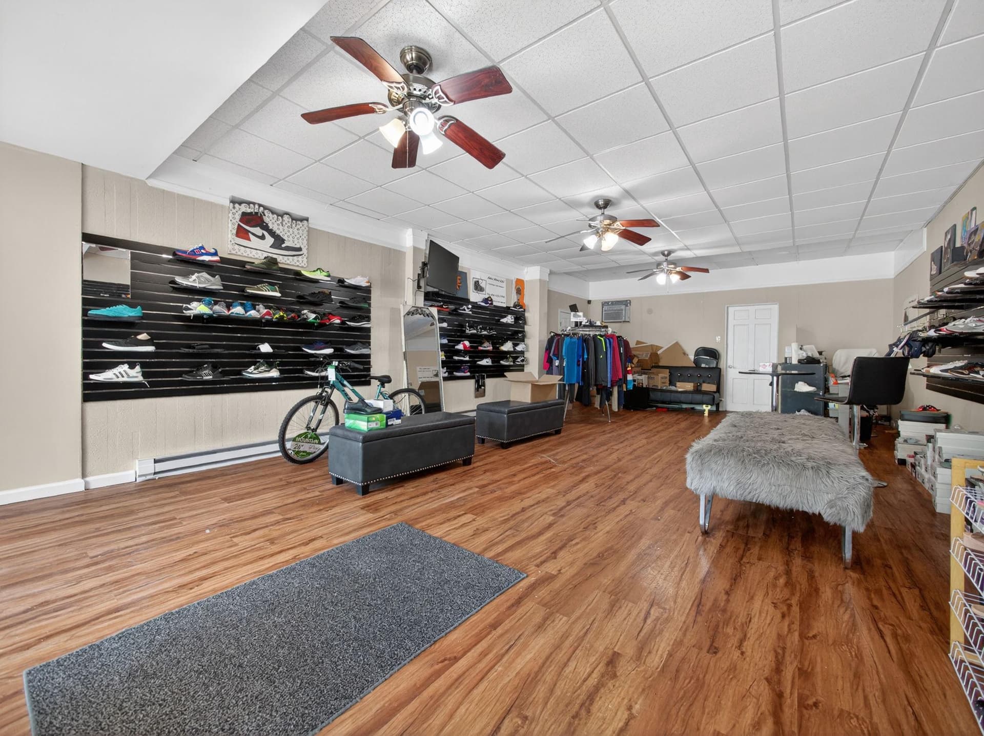 866 E High Street photo 11