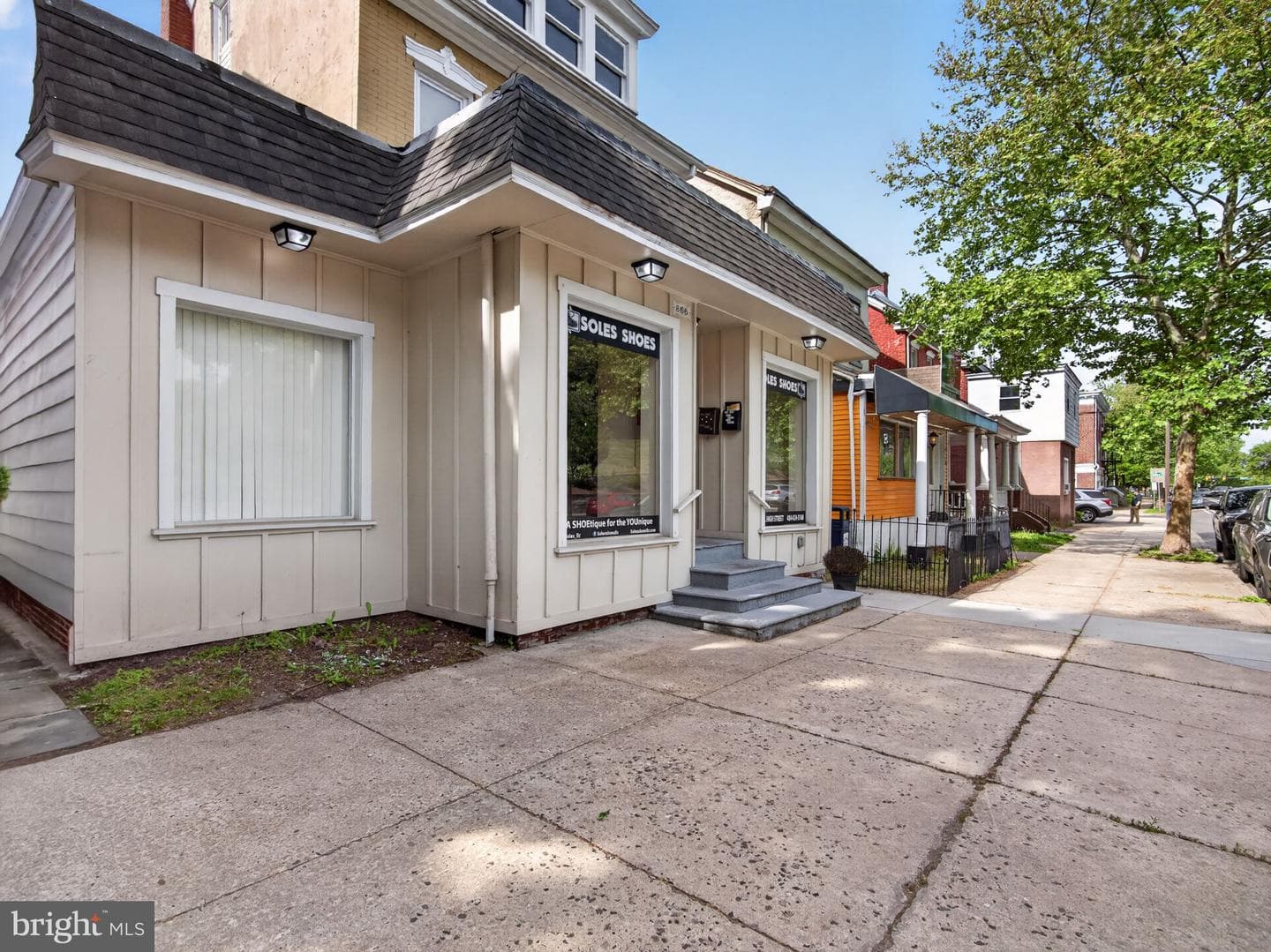 866 E High Street photo 5