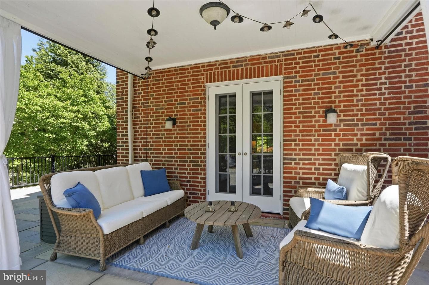 207 Curwen Road photo 44