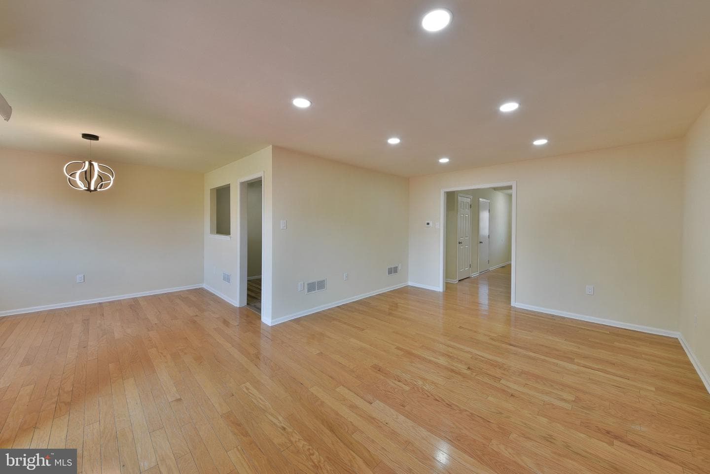 118 Jonathan Drive photo 7