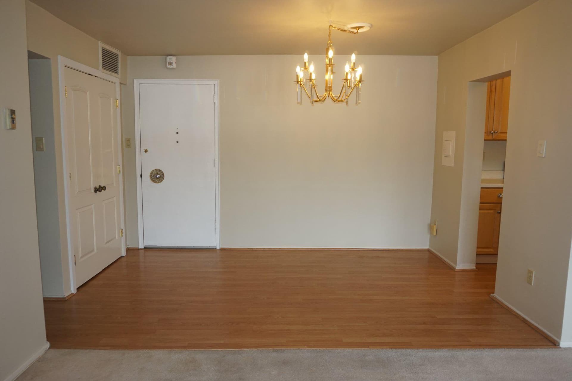 1570 The Fairway #512 E photo 4