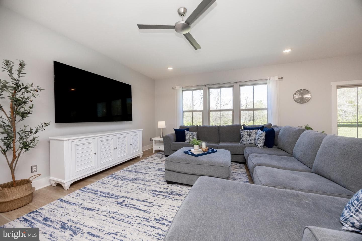 1038 Arthur Drive photo 10