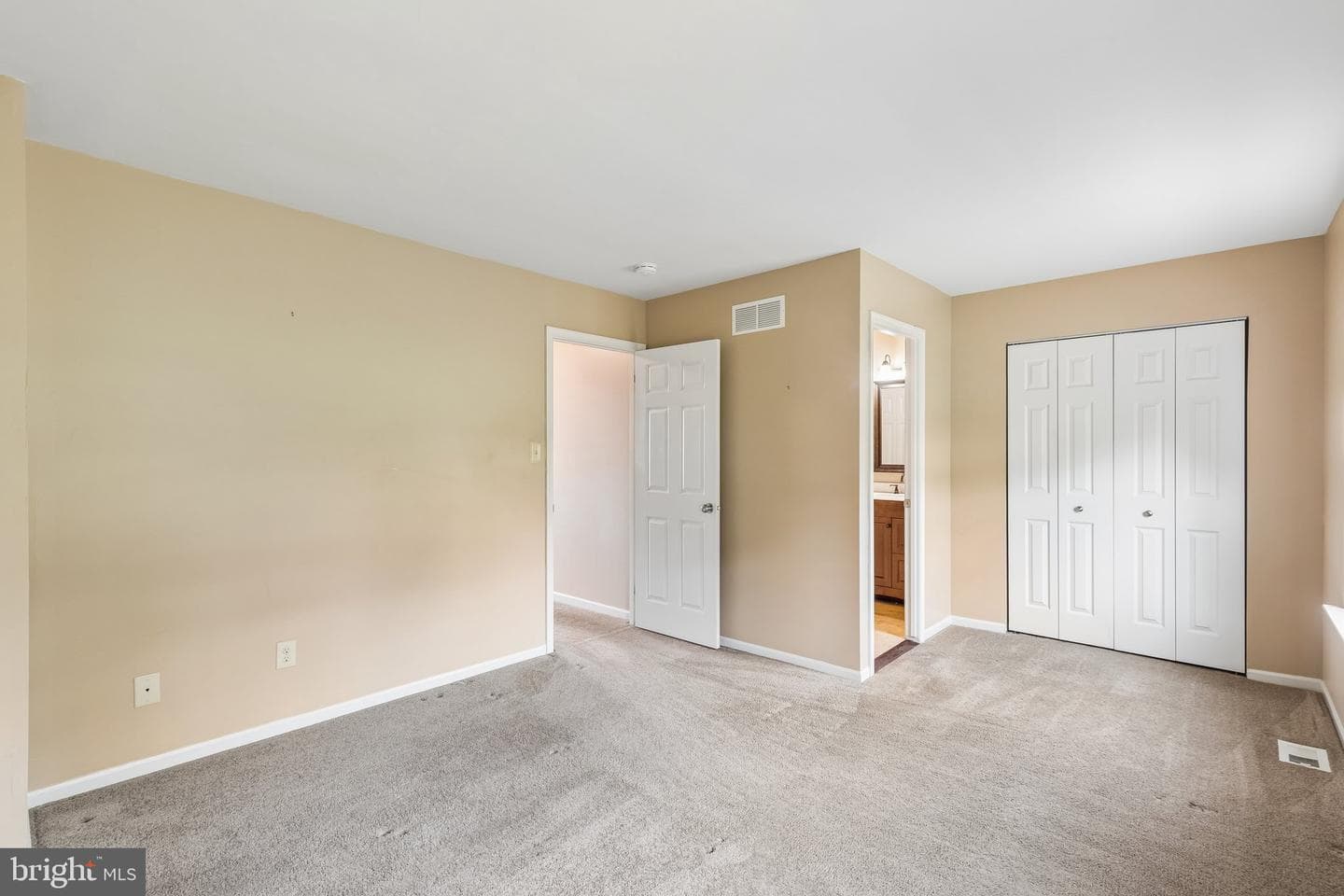 537 Bassett Lane photo 26