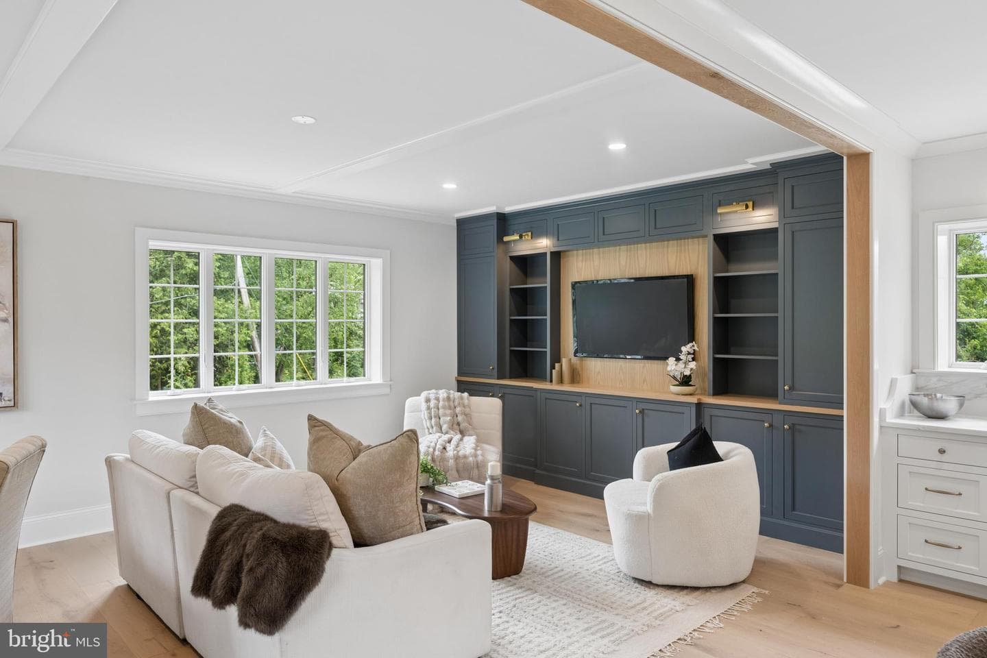 519 Sussex Road photo 32